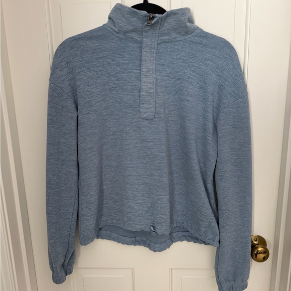 Avalanche Women's Light Blue Cropped Pullover - Picture 4 of 5